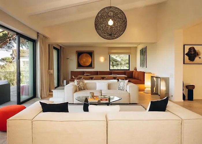 Casa La Gioia - With Concierge Service Apartment